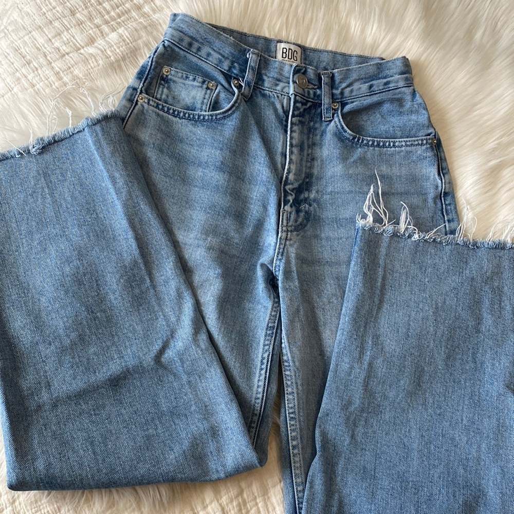 U R B A N O U T F I T T E R S Bdg High Rise Baggy… - image 1